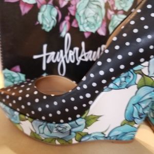 Taylor Says Bonafide wedges